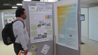 Le projet Interreg North-West Europe GROOF a été présenté durant le colloque international Greensys2019. Le Groupe CMF (44) y a également témoigné de son expertise pour la construction de serres urbaines.©LKP Le projet Interreg North-West Europe GROOF a été présenté durant le colloque international Greensys2019. Le Groupe CMF (44) y a également témoigné de son expertise pour la construction de serres urbaines.©LKP